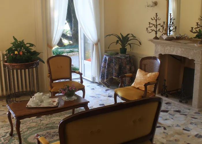 拉蜜拉贝乐别墅酒店 3*