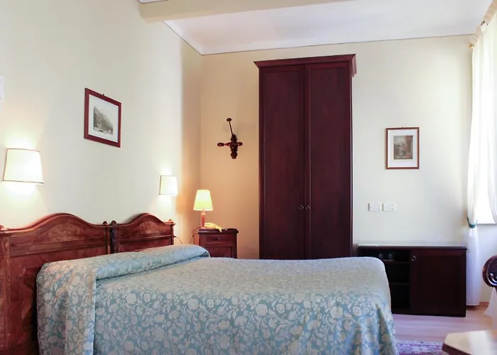 Hotel La Mirabella 3*